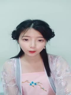 身材单薄屌还挺大的小伙子会所潇洒玩美女公关妹身材苗条胸大臀翘小蛮腰干的美女动听淫叫搞了她两次
